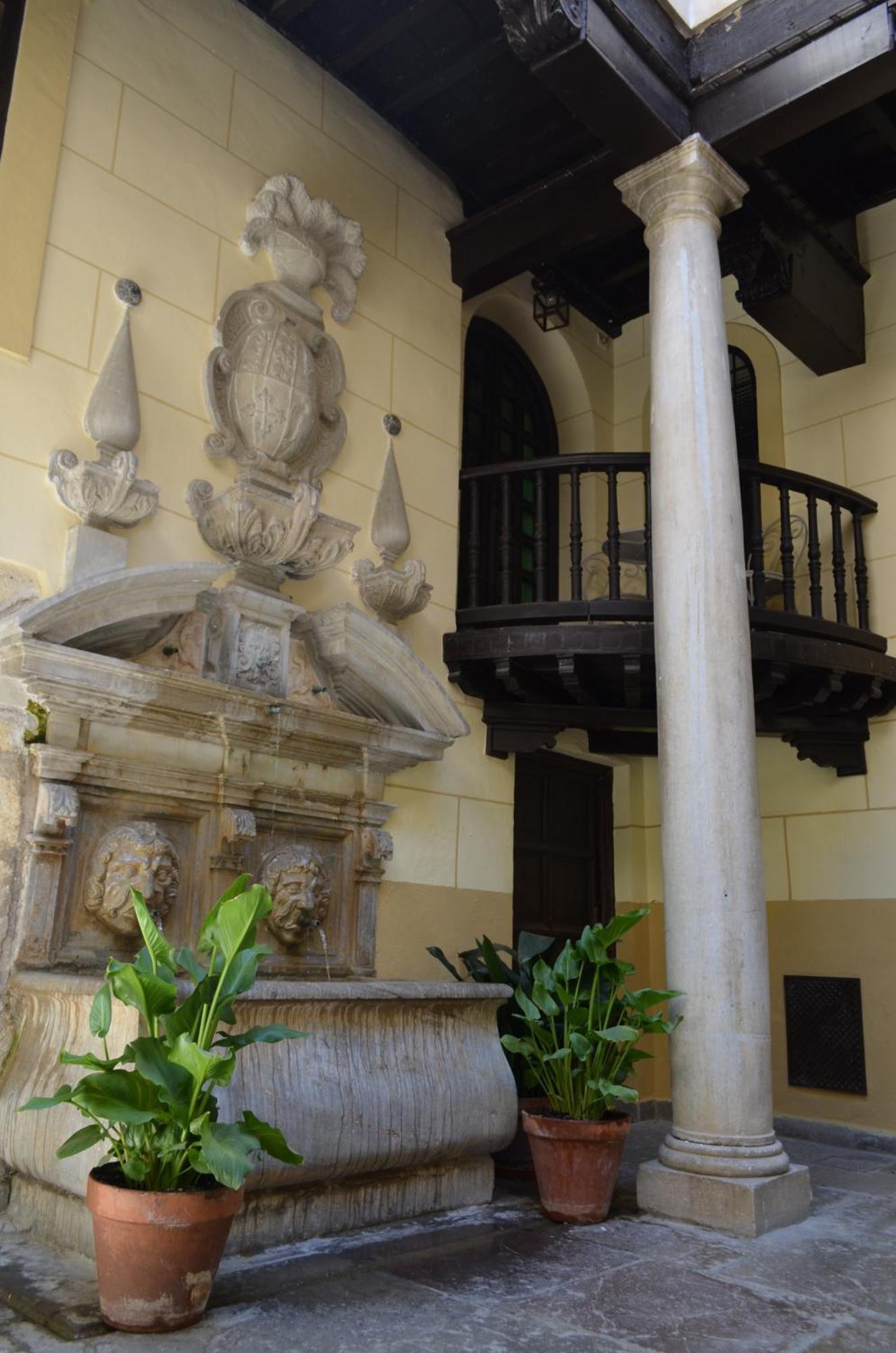 Palacio De Mariana Pineda Granada Eksteriør billede