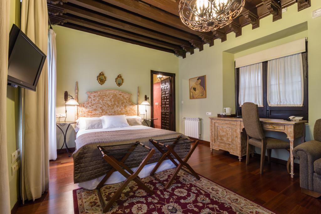 Palacio De Mariana Pineda Granada Værelse billede